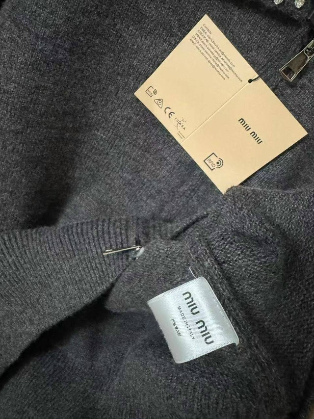 Купить Женский костюм серый оптом Садовод Интернет-каталог Садовод интернет-каталог