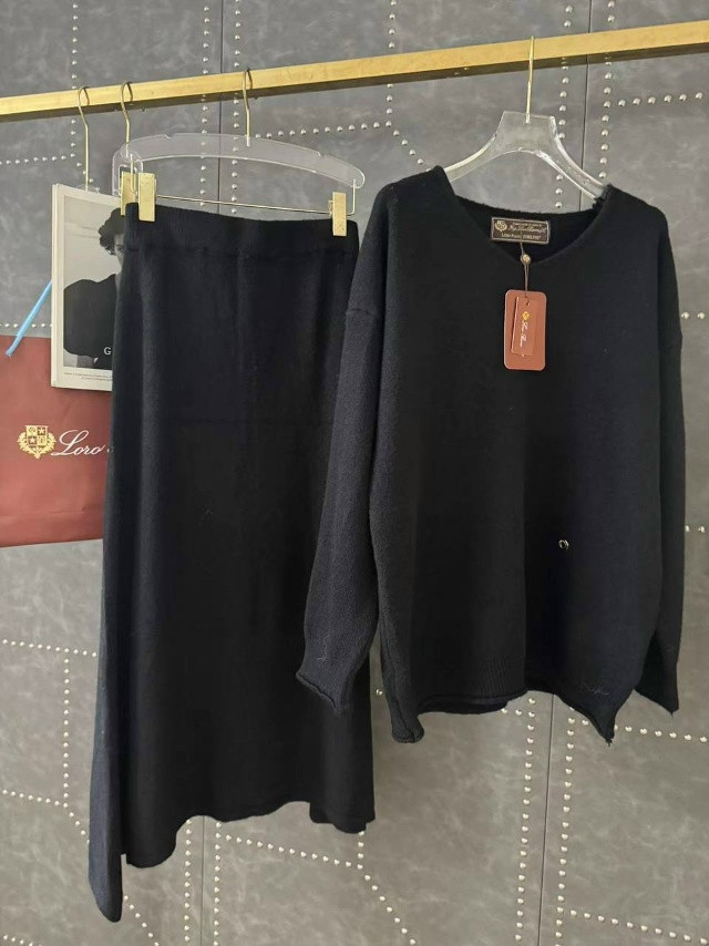 Купить Женский костюм черный оптом Садовод Интернет-каталог Садовод интернет-каталог