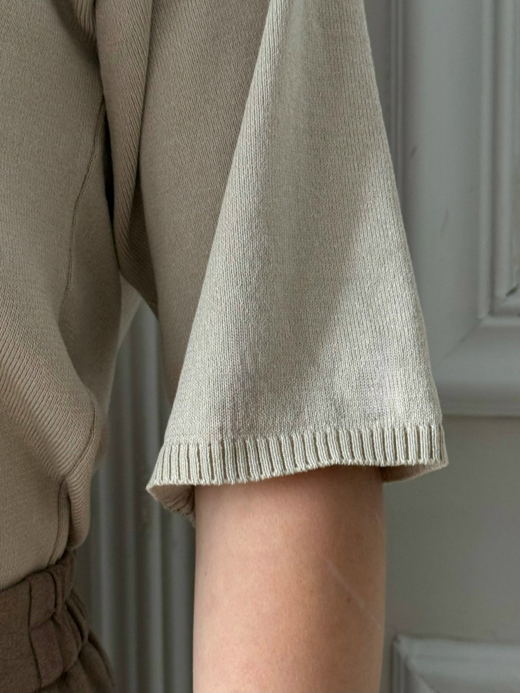 Купить Женская футболка бежевая оптом Садовод Интернет-каталог Садовод интернет-каталог