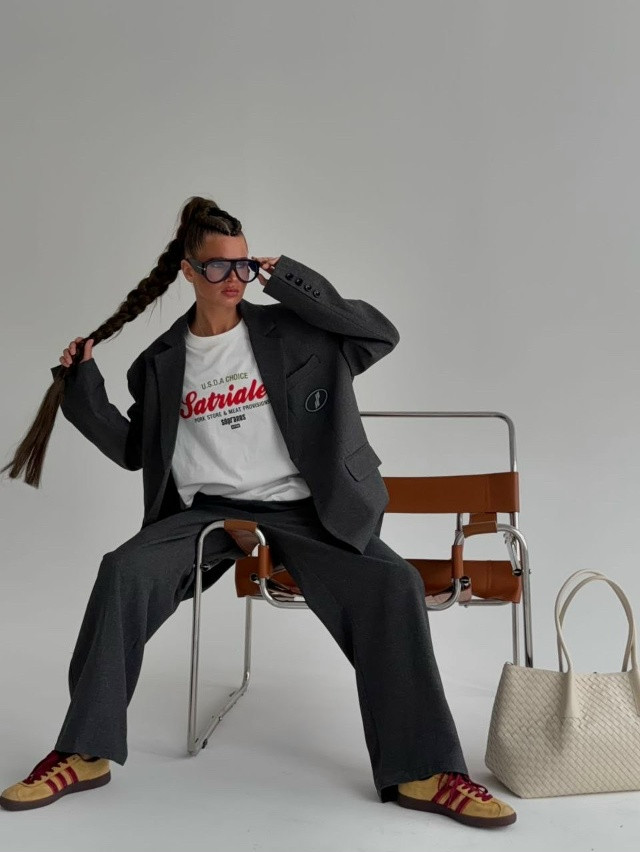 Купить Женский костюм темно-серый оптом Садовод Интернет-каталог Садовод интернет-каталог