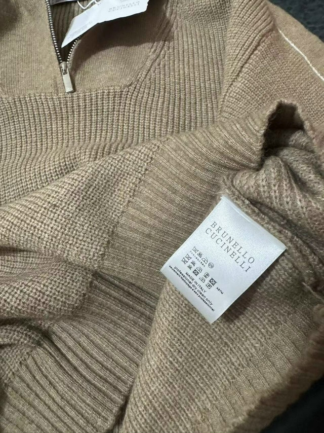 Купить Женский костюм бежевый оптом Садовод Интернет-каталог Садовод интернет-каталог