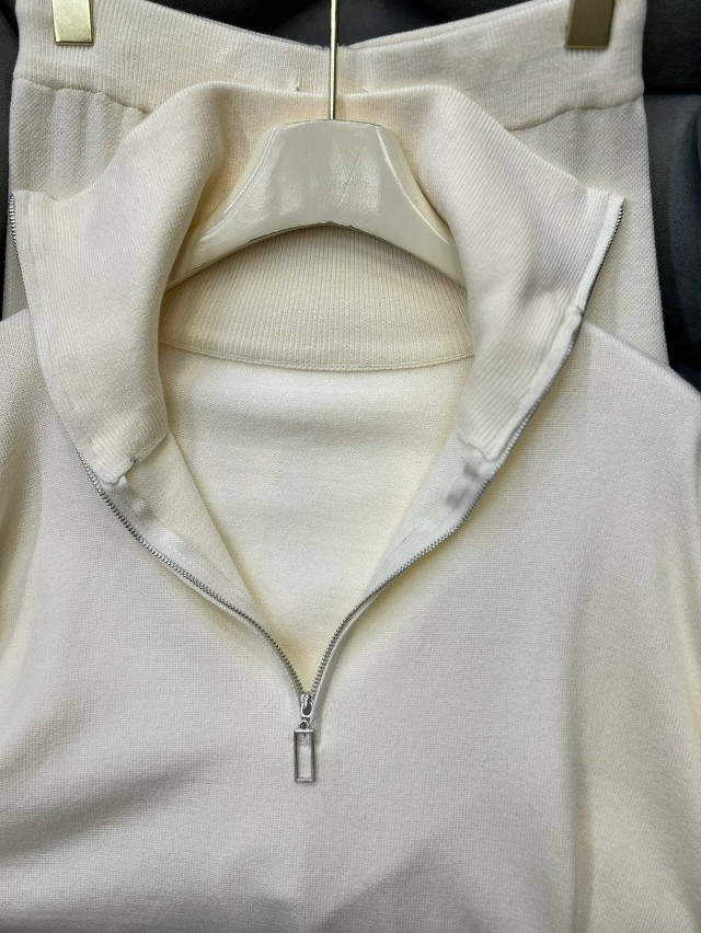 Купить Женский костюм молочный оптом Садовод Интернет-каталог Садовод интернет-каталог