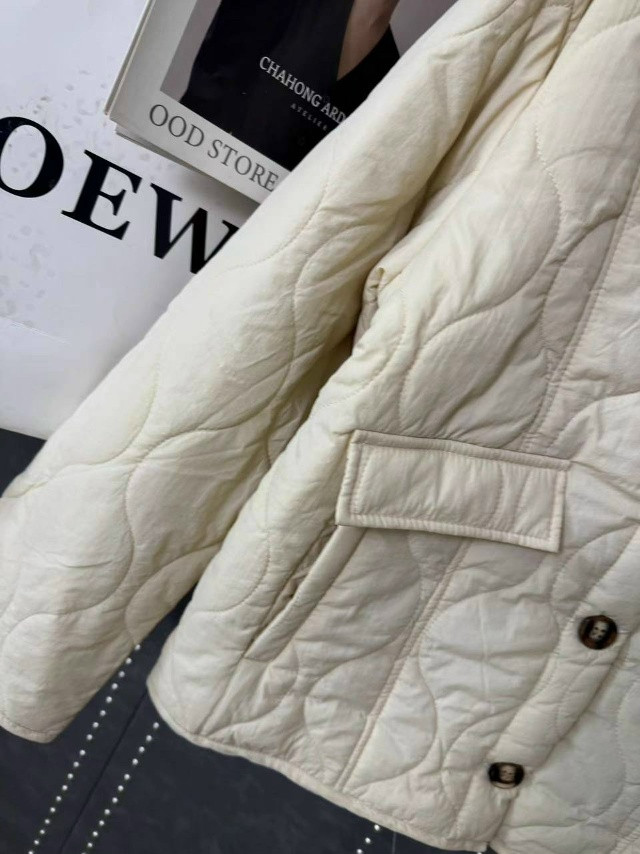 Купить Куртка женская бежевая оптом Садовод Интернет-каталог Садовод интернет-каталог