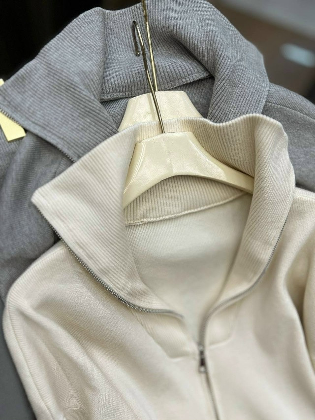 Купить Женский костюм молочный оптом Садовод Интернет-каталог Садовод интернет-каталог