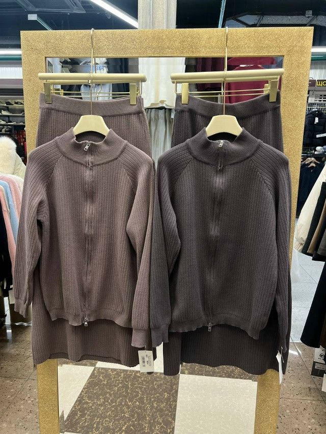 Купить Женский костюм темно-серый оптом Садовод Интернет-каталог Садовод интернет-каталог