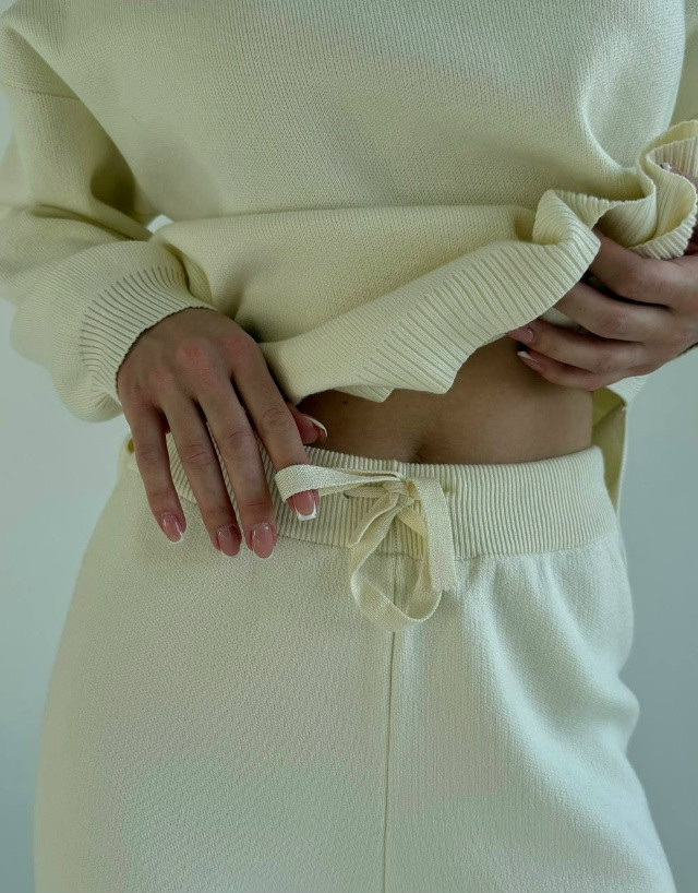 Купить Женский костюм молочный оптом Садовод Интернет-каталог Садовод интернет-каталог