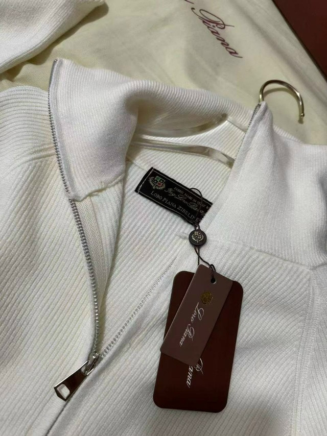 Купить Женский костюм белый оптом Садовод Интернет-каталог Садовод интернет-каталог