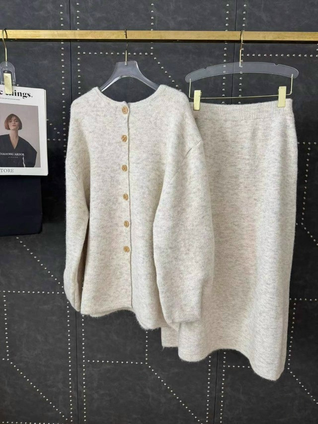 Купить Женский костюм молочный оптом Садовод Интернет-каталог Садовод интернет-каталог