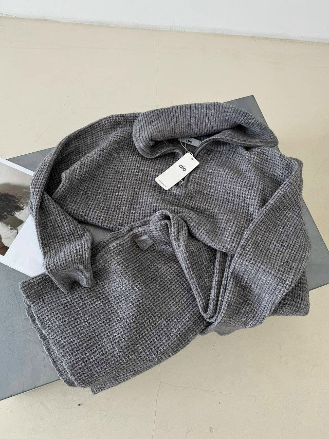 Купить Женский костюм серый оптом Садовод Интернет-каталог Садовод интернет-каталог