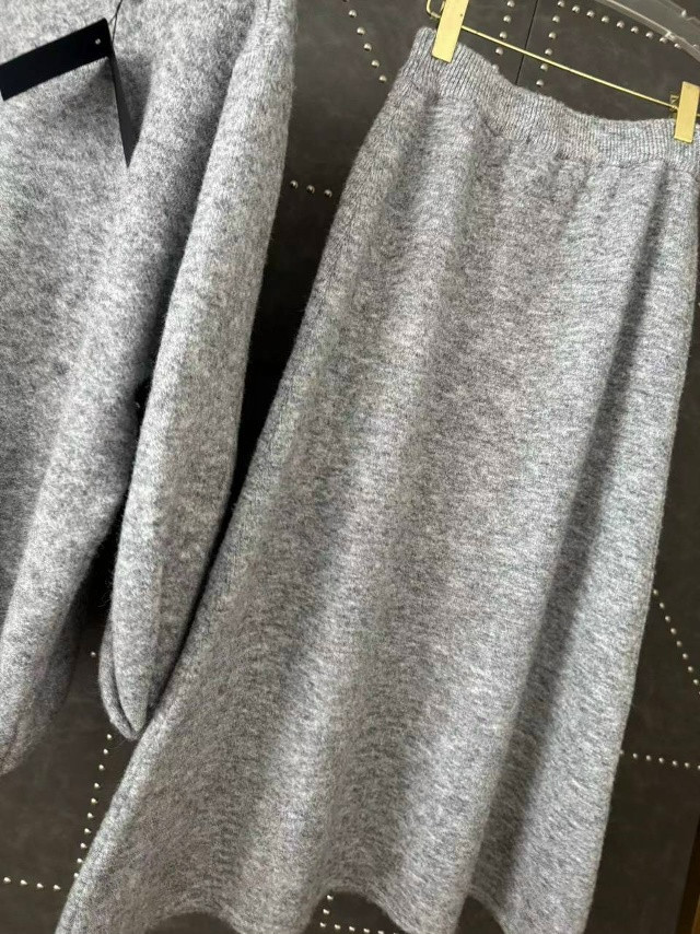 Купить Женский костюм серый оптом Садовод Интернет-каталог Садовод интернет-каталог