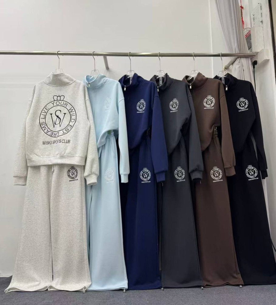 Купить Женский костюм светло-серый оптом Садовод Интернет-каталог Садовод интернет-каталог